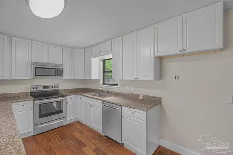 Kitchen - 5946 Greenfield St, Pace, FL 32571 photo 2 of 2