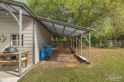 Exterior - 5946 Greenfield St, Pace, FL 32571 photo 3 of 5
