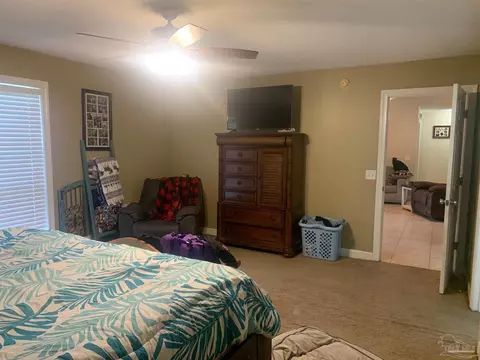 Bedroom - 5154 Seneca Trl, Milton, FL 32583 photo 2 of 5