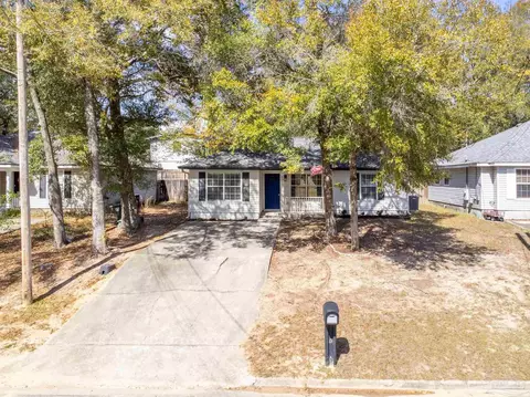 Exterior - 5327 Overbrook Dr, Milton, FL 32570 photo 2 of 2