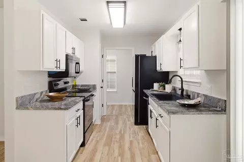 Kitchen - 5327 Overbrook Dr, Milton, FL 32570 photo 1 of 3