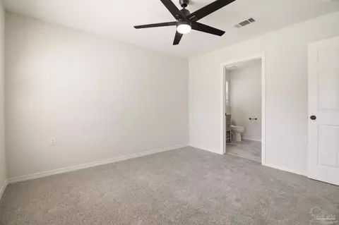 Bedroom - 5327 Overbrook Dr, Milton, FL 32570 photo 3 of 8