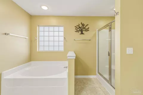Bath - 4735 Spears St, Pace, FL 32571 photo 2 of 5
