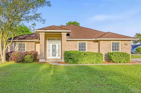 4735 Spears St, Pace, FL 32571