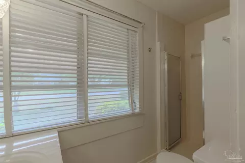 Bath - 302 Wegner Ave, Cantonment, FL 32533 photo 2 of 3