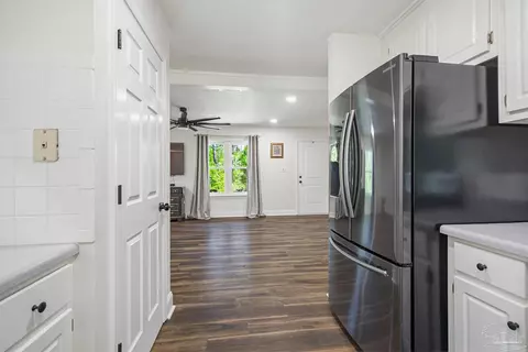 Entry Way - 2997 N 34th Ave, Milton, FL 32583 photo 4 of 7