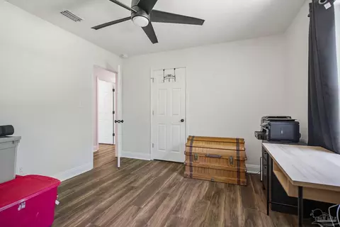 Bedroom - 2997 N 34th Ave, Milton, FL 32583 photo 9 of 11