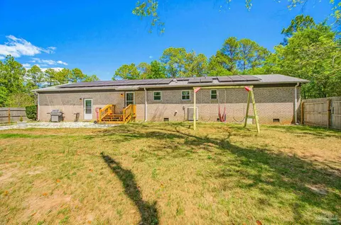 Exterior - 2997 N 34th Ave, Milton, FL 32583 photo 3 of 8