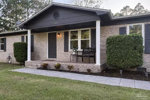 2997 N 34th Ave, Milton, FL 32583