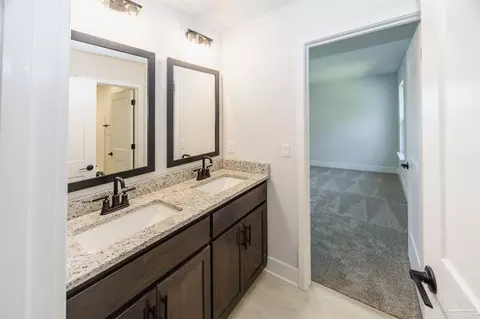 Bath - 5987 Willow Mist Ct, Pace, FL 32571 photo 7 of 7
