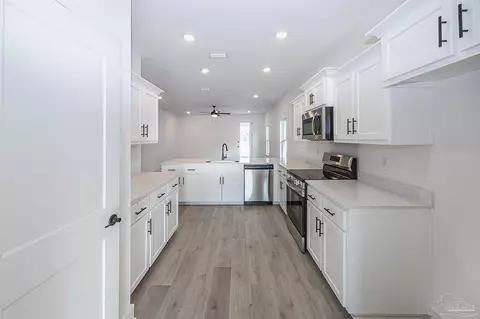 Kitchen - 5983 Willow Mist Ct, Pace, FL 32571 photo 1 of 4