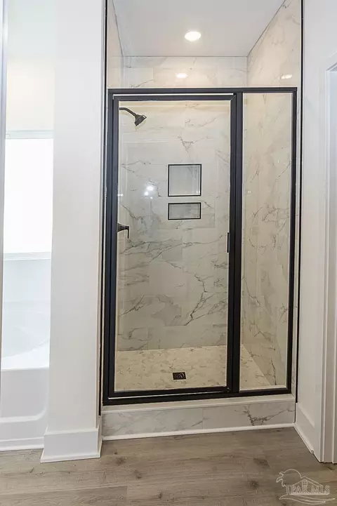 Bath - 5983 Willow Mist Ct, Pace, FL 32571 photo 3 of 4
