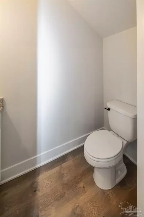 Bath - 5971 Willow Mist Ct, Pace, FL 32571 photo 1 of 6