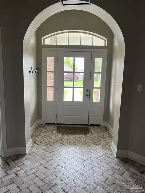 5966 Arch Ave, Pensacola, FL 32526