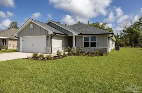 5207 Zenith Ln, Milton, FL 32583