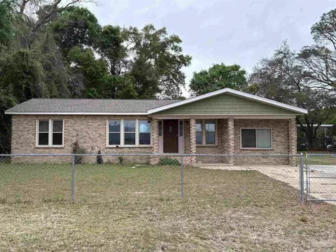 6452 Open Rose Dr, Milton, FL 32570