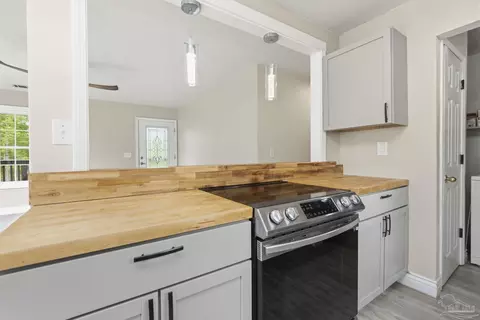 Kitchen - 4032 Mae Ln, Milton, FL 32583 photo 1 of 5
