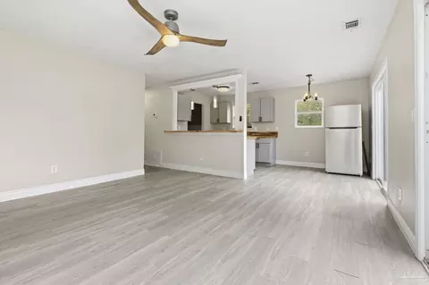 Living - 4032 Mae Ln, Milton, FL 32583 photo 2 of 5