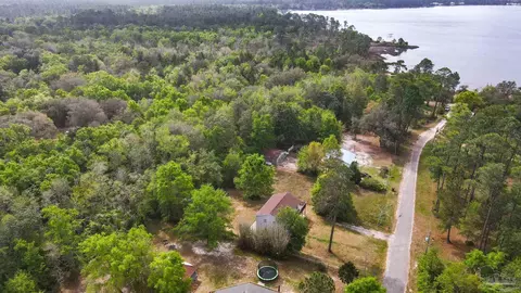 View/Area - 4032 Mae Ln, Milton, FL 32583 photo 7 of 9