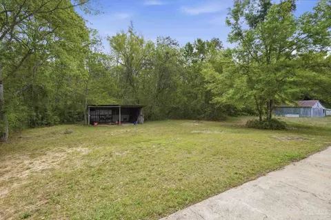 Exterior - 4032 Mae Ln, Milton, FL 32583 photo 9 of 12