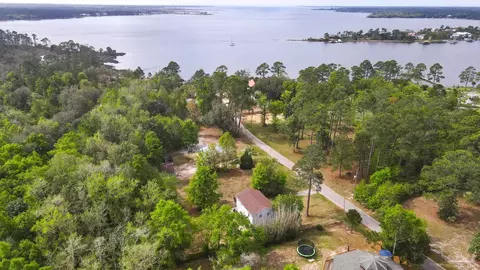 View/Area - 4032 Mae Ln, Milton, FL 32583 photo 3 of 9
