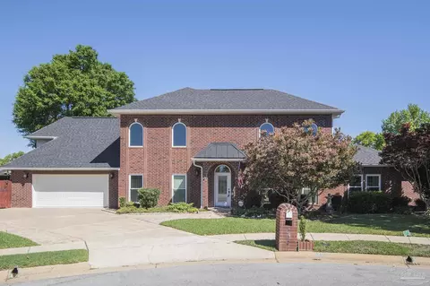 5922 Hermitage Dr, Pensacola, FL 32504