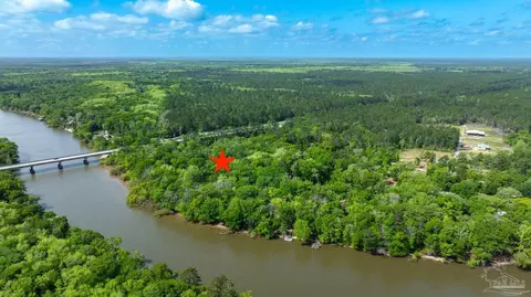 92 Howell Bluff Rd, Ponce De Leon, FL 32455