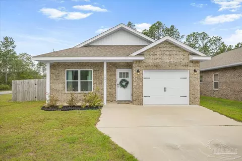 Exterior - 3003 N 33rd Ave, Milton, FL 32583 photo 2 of 4