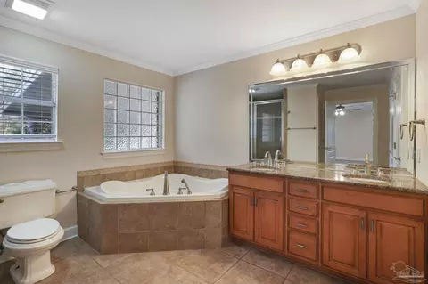Bath - 4621 Riley Rd, Milton, FL 32583 photo 1 of 6