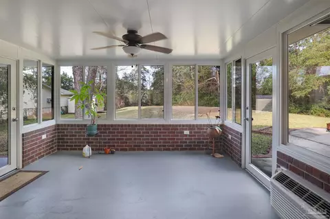 Exterior - 4621 Riley Rd, Milton, FL 32583 photo 7 of 8