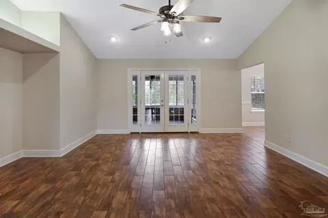Living - 4621 Riley Rd, Milton, FL 32583 photo 1 of 5