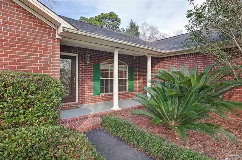 Exterior - 4621 Riley Rd, Milton, FL 32583 photo 2 of 8