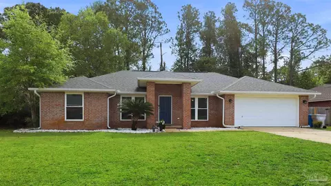 7878 Lola Cir, Navarre, FL 32566