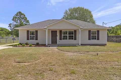 4692 Old Guernsey Rd, Pace, FL 32571