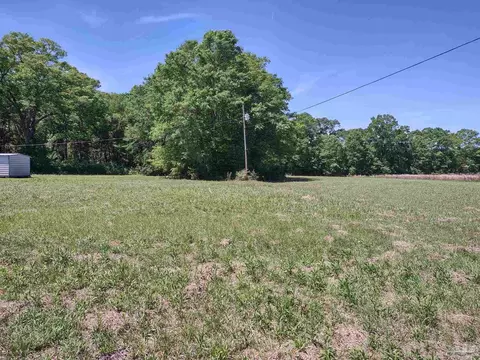 Exterior - 521 Cox Rd, Mcdavid, FL 32568 photo 7 of 10