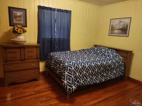 Bedroom - 521 Cox Rd, Mcdavid, FL 32568 photo 3 of 3