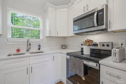 Kitchen - 1324 Hornbeam Dr, Baker, FL 32531 photo 1 of 5