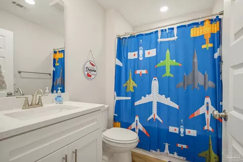 Bath - 1324 Hornbeam Dr, Baker, FL 32531 photo 3 of 3