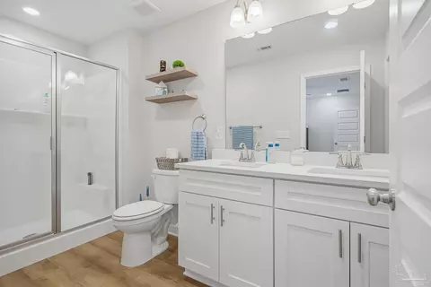 Bath - 1324 Hornbeam Dr, Baker, FL 32531 photo 1 of 3