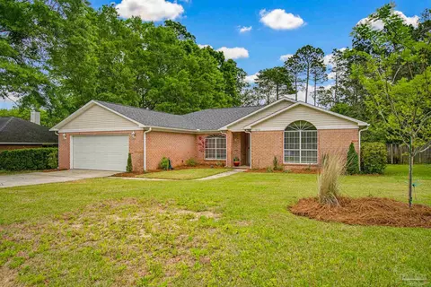 1412 Colwyn Dr, Cantonment, FL 32533