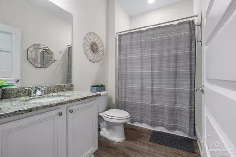 Bath - 5324 Red Shoulder Rd, Pace, FL 32571 photo 4 of 4