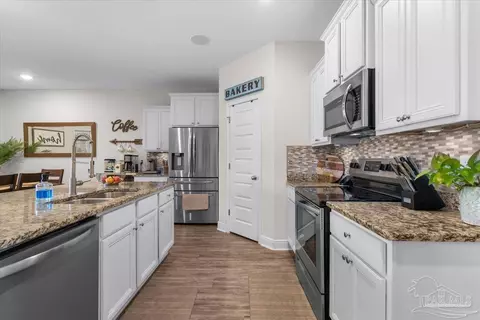 Kitchen - 5324 Red Shoulder Rd, Pace, FL 32571 photo 1 of 4