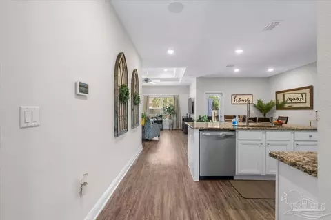Entry Way - 5324 Red Shoulder Rd, Pace, FL 32571 photo 3 of 9