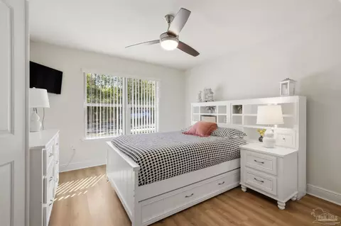 Bedroom - 6022 Willsey Trl, Crestview, FL 32539 photo 5 of 6