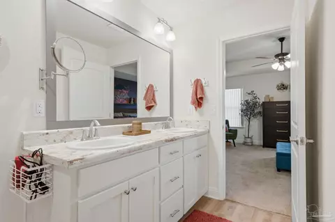 Bath - 6022 Willsey Trl, Crestview, FL 32539 photo 2 of 3
