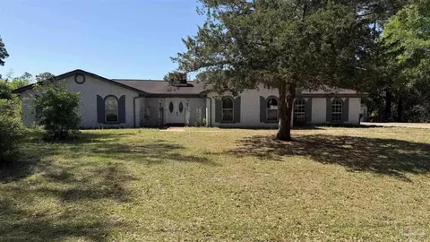 2625 Franciscan Dr, Pensacola, FL 32526