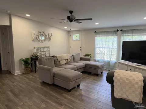 2653 Nelsontown Rd, Jay, FL 32565 photo 2