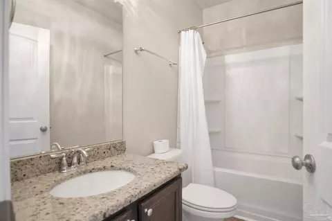 Bath - 6372 Ladera Trl, Pace, FL 32571 photo 3 of 3