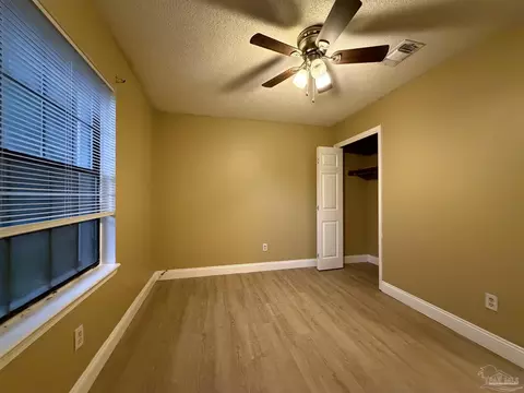 Bedroom - 6635 Wesdon Ct, Milton, FL 32570 photo 6 of 7