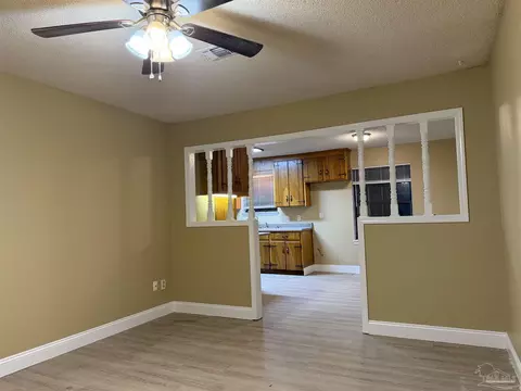 Living - 6635 Wesdon Ct, Milton, FL 32570 photo 1 of 3